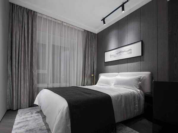 卧室刷白色还是灰色各有特点，你最喜欢哪种效果？
