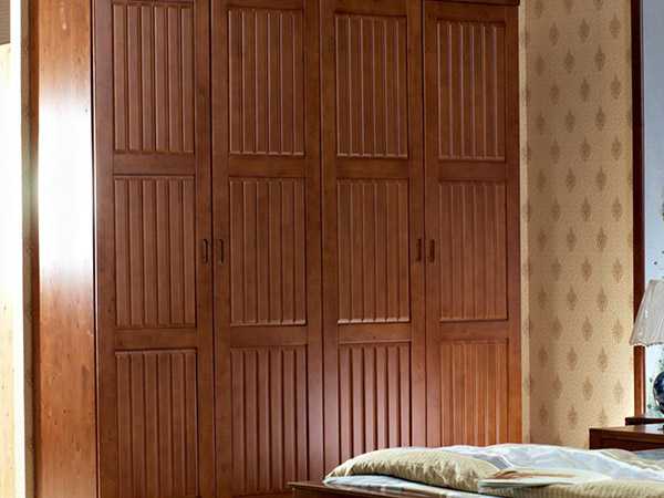 实木大衣柜——给卧室环境带来温润的“木气”