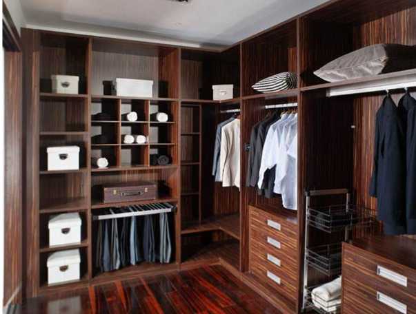上海定制衣柜哪家好？定制衣柜常用什么木材？
